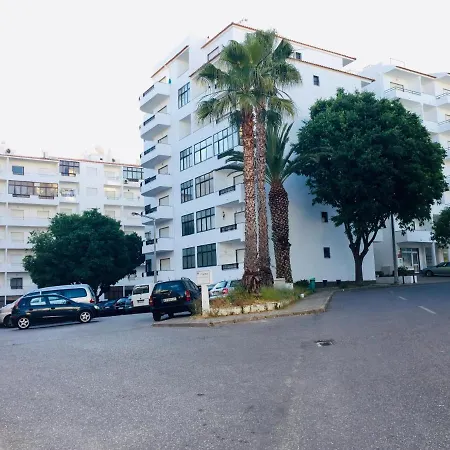 Apartament Cozy *